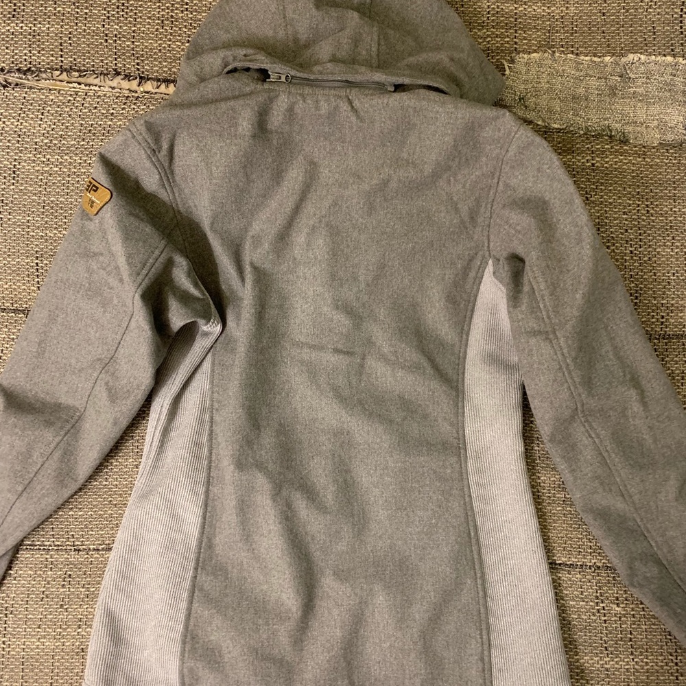 Cold weather jacket 🧥 ❄️⛄️ - Picture 6 of 8
